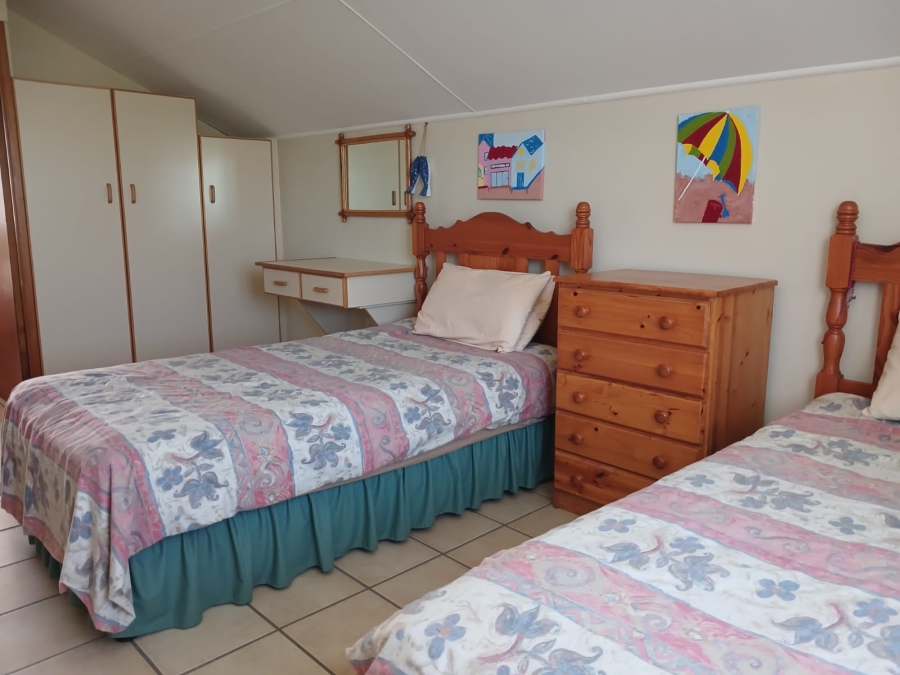 4 Bedroom Property for Sale in Stilbaai Wes Western Cape